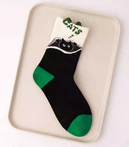 SOCKS - Black and Green Cat High Ankle Socks