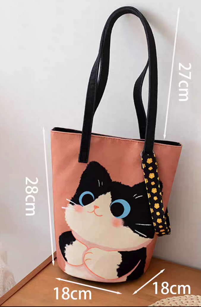 TOTE BAG - Tuxedo Bucket Bag