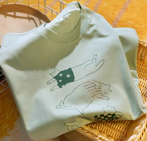 T- SHIRT - Belly Up Cat Tshirt