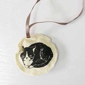ORNAMENT - Little Cat Ornament