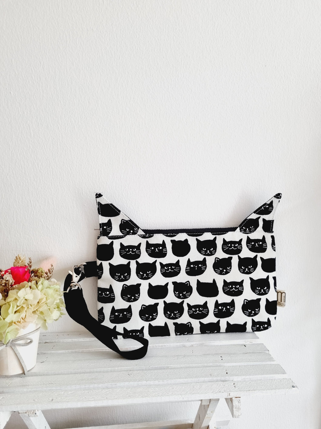 POUCHES - Cat in a Pouch Wristlet by Mylittleshop
